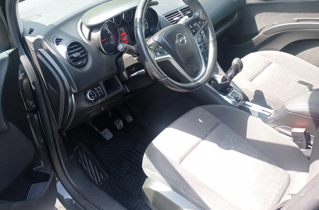 Opel Meriva cena 26900 przebieg: 150000, rok produkcji 2012 z Częstochowa małe 106